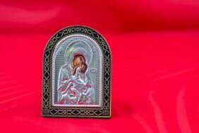 Актуальные приметы про иконы
